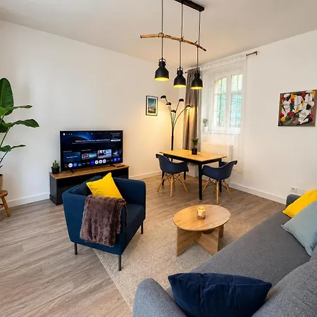 Au Centre-historique Apartment